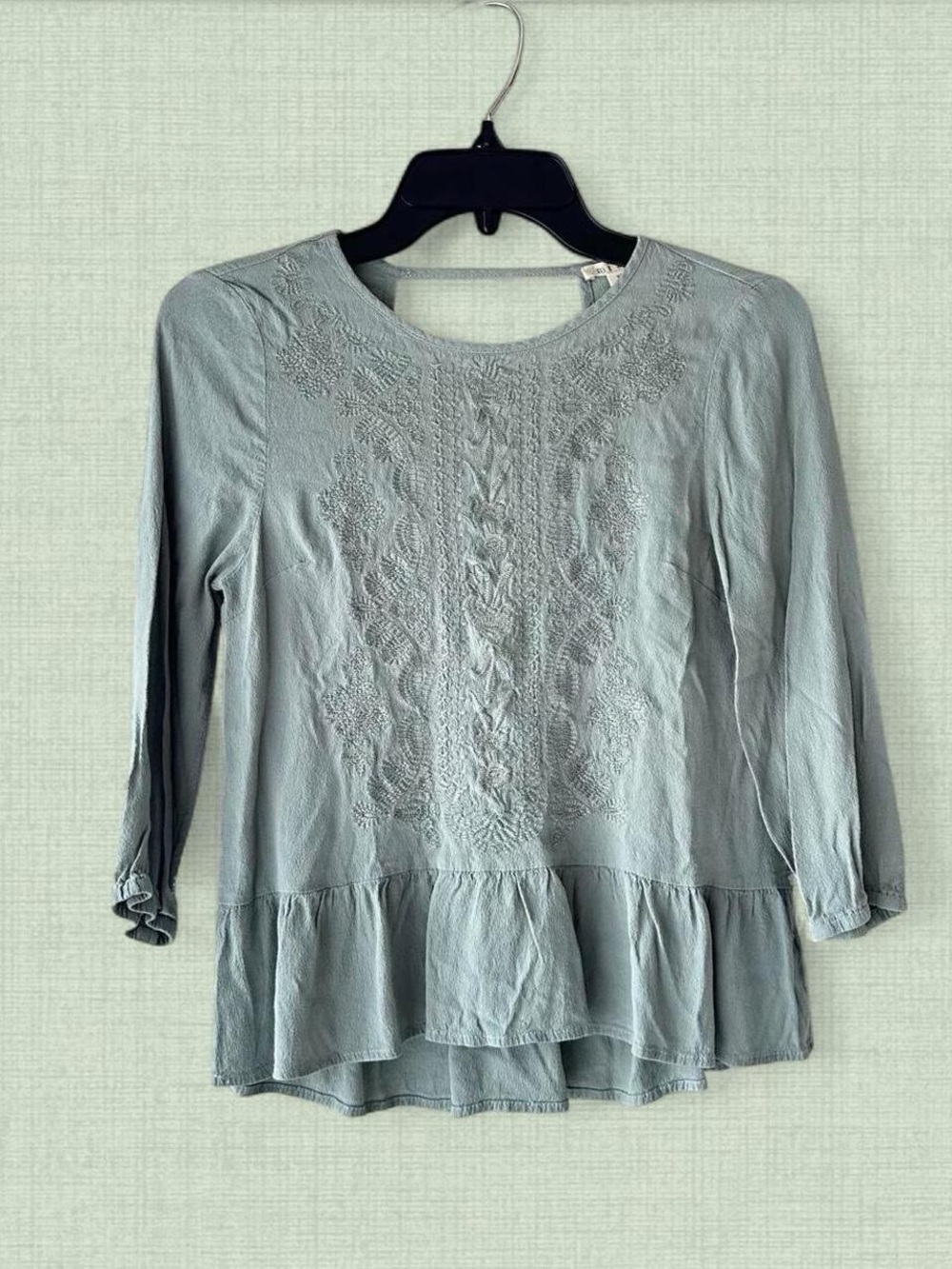 Francesca’s Embroidered Babydoll Blouse Size XS